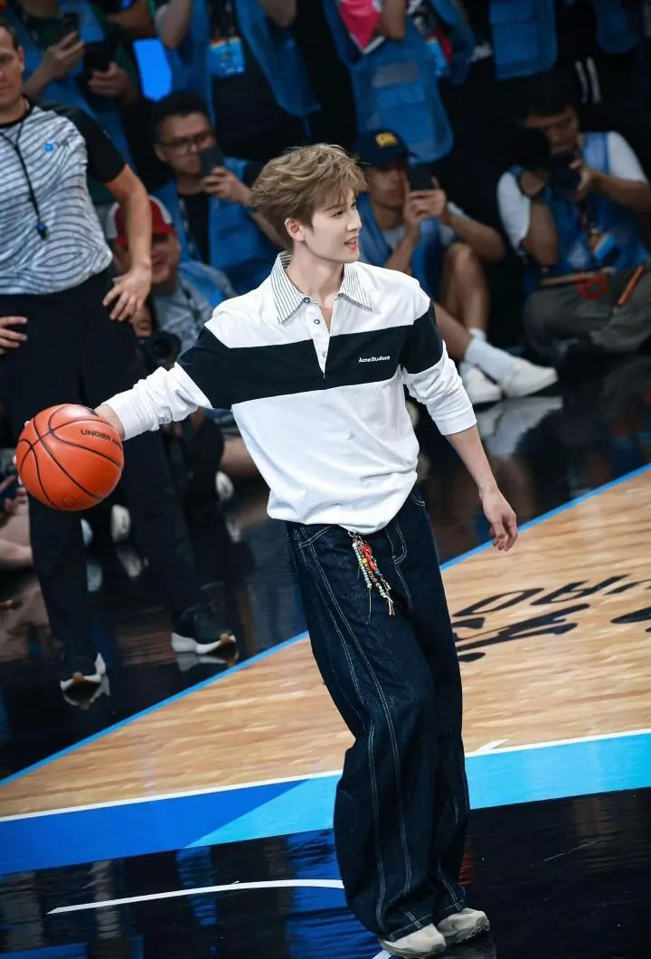 【Celebrity Same Style】